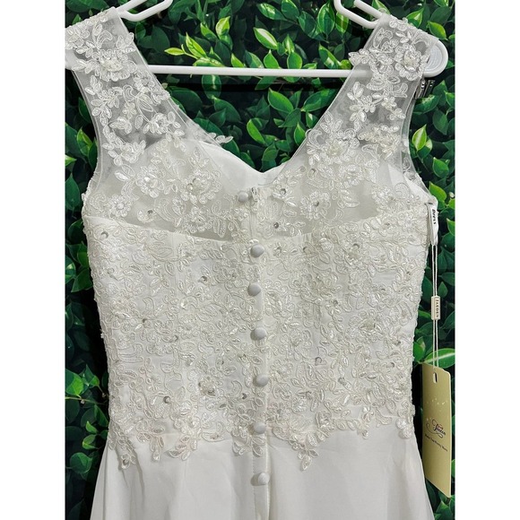 JAEDEN White Lace A-Line Wedding Gown - Size 4 - Picture 12 of 12
